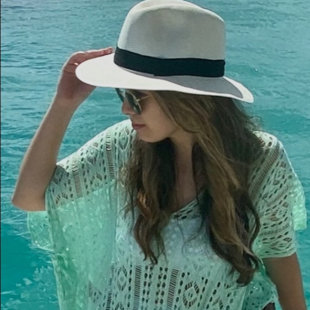 Meet your Posher, Laneyscha